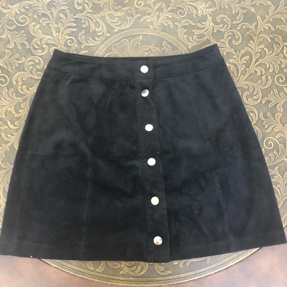 Black mini skirt